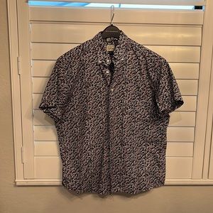 Button up short sleeve shirt